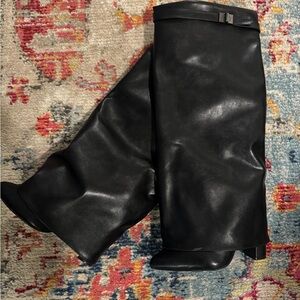 Black Tall Leather Boots